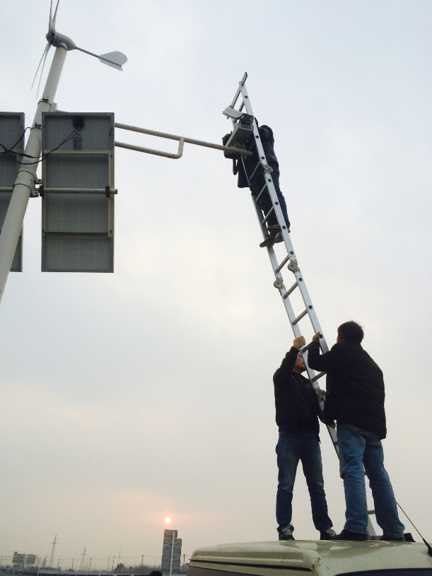 江科携手泰州高速公路段风光互补供电监控系统项目
